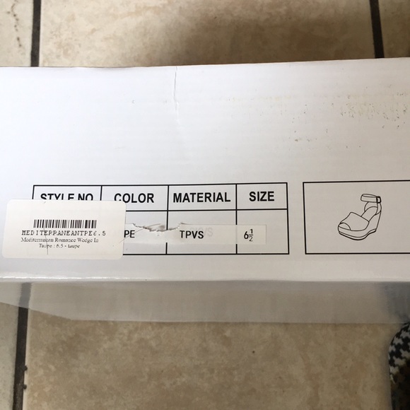 Shoes - Picture 5 of 5